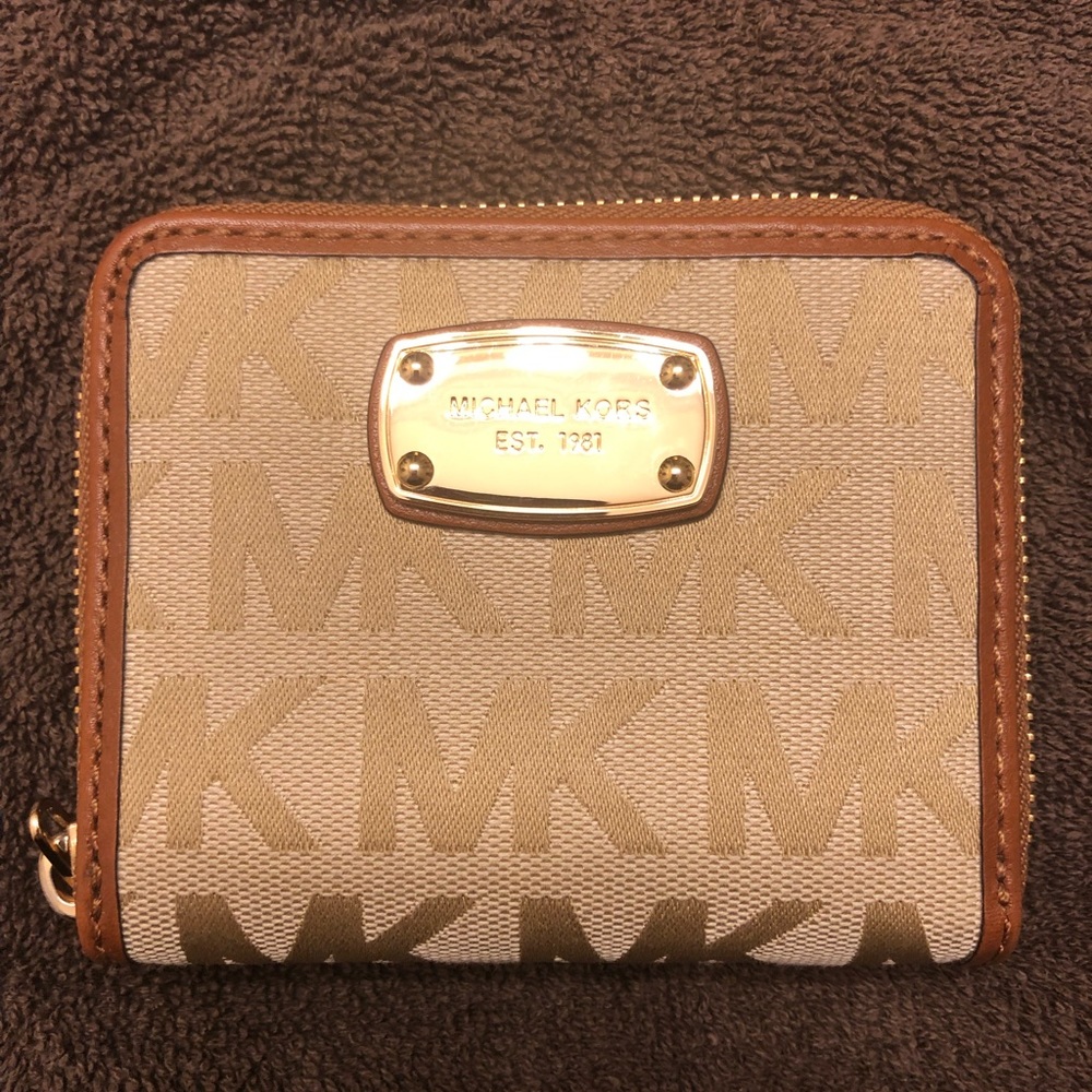 Michael Kors wallet